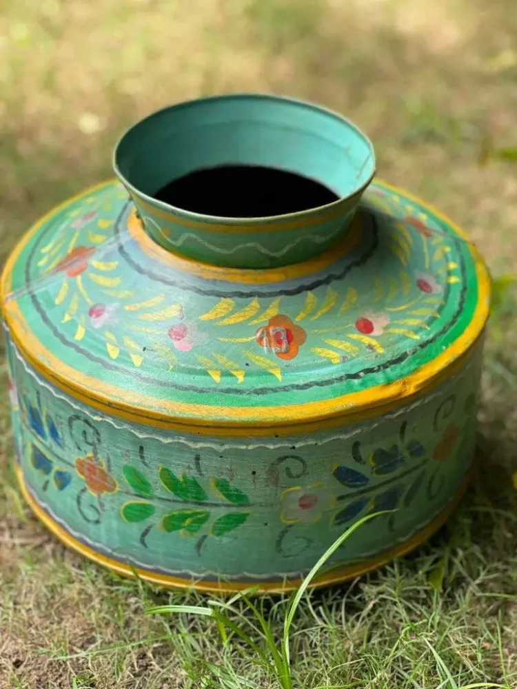 Karaikkudi Vintage Indian hand painted water pot - Purana Darwaza