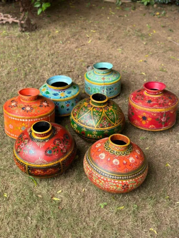 Ambur Vintage Indian hand painted water pot - Purana Darwaza