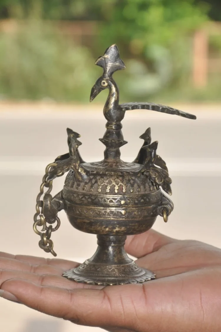 Timeless Elegance: Vintage Brass Peacock Figurine Powder Box - Purana Darwaza