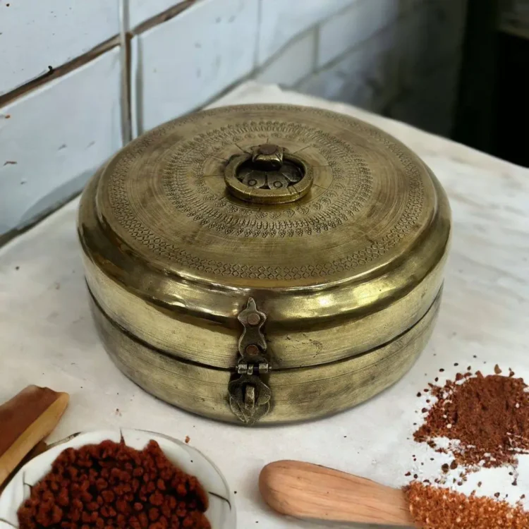 Jaya Vintage Brass Chapati Box - Purana Darwaza