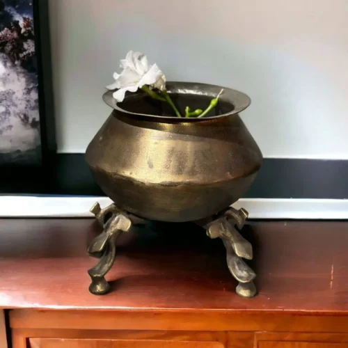 Rudrapur Vintage Brass Flower Pot