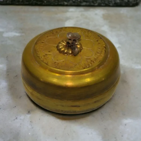 Zarina Vintage Brass Mini Box