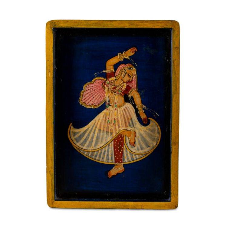 Wooden hand painted tray: Rani - Purana Darwaza