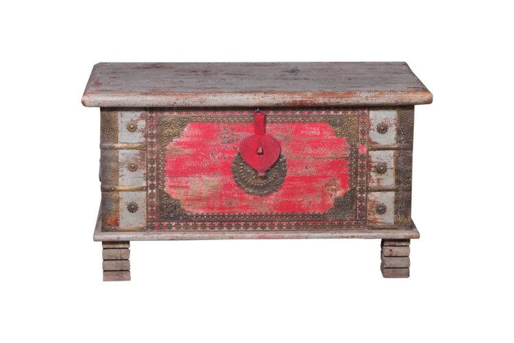 Turin Wooden coffee table trunk box - Purana Darwaza