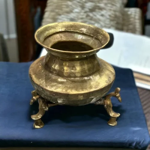 Madhubala Vintage Brass Flower Pot