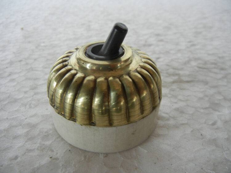 Vintage Brass Electric Switch - Purana Darwaza